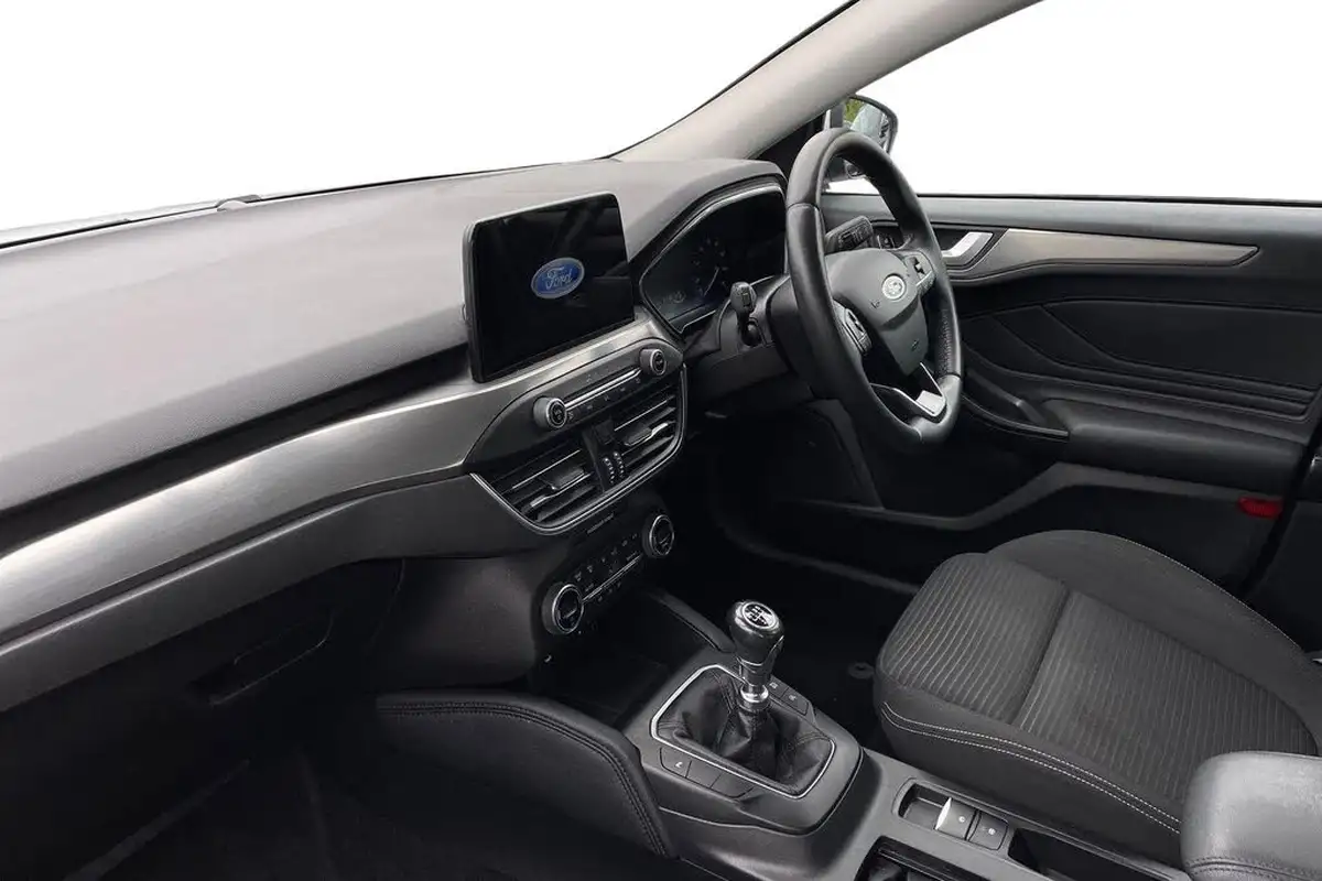 2019-ford-focus-15t-titanium-hatchback-big-6