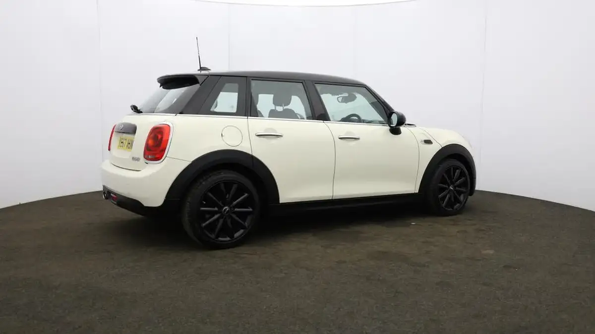 2017-mini-cooper-15-cooper-ss-hatchback-5d-big-57