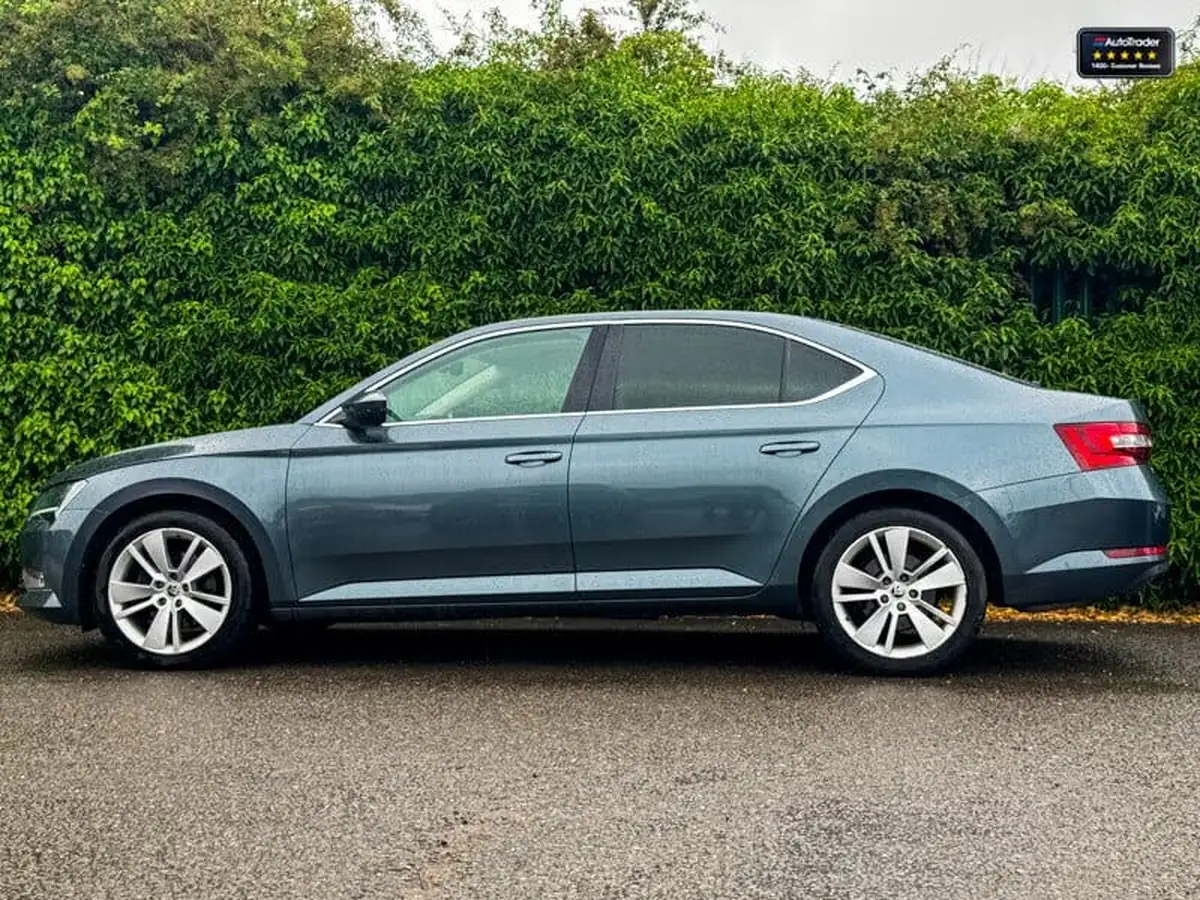 2016-skoda-superb-14-tsi-act-se-l-executive-hatchback-dsg-big-4