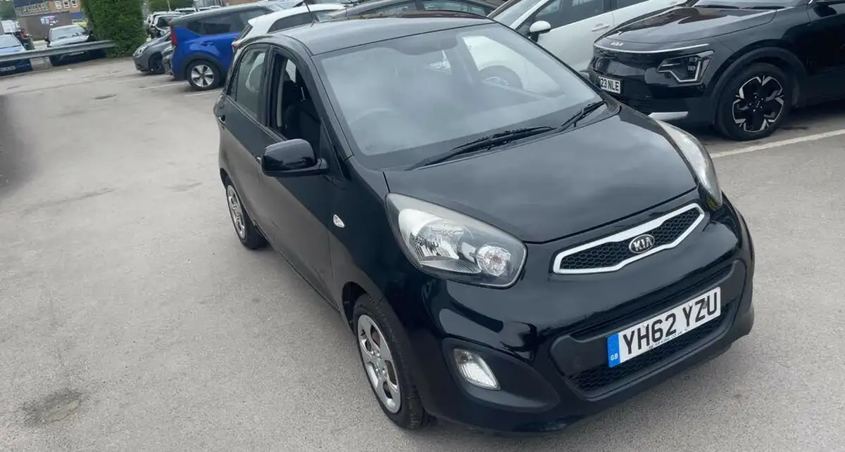 2013-kia-picanto-10-picanto-1-5d-big-0