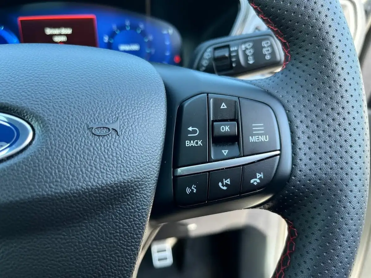 2023-ford-kuga-15t-st-line-x-edition-big-32