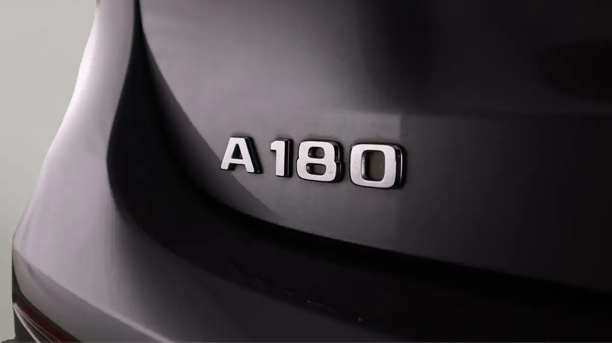 2021-mercedes-benz-a-class-13-a180-amg-line-hatchback-5d-7g-dct-big-20
