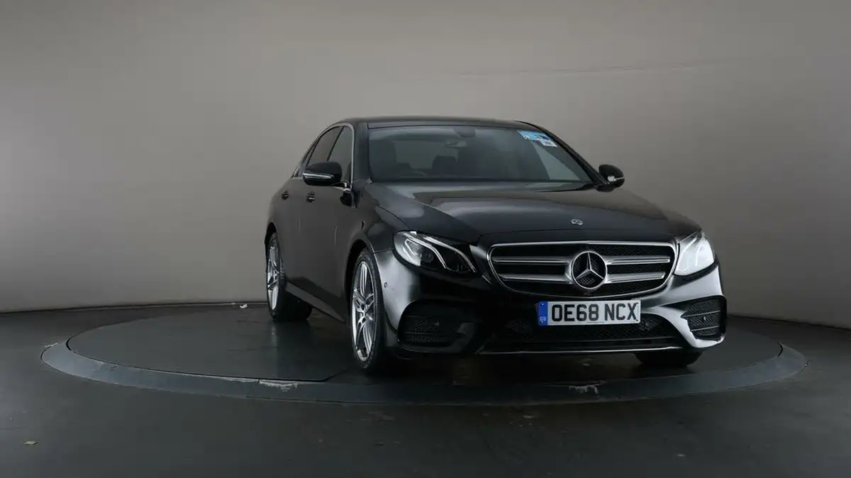 2019-mercedes-benz-e-class-20-e200-amg-line-saloon-4d-big-50