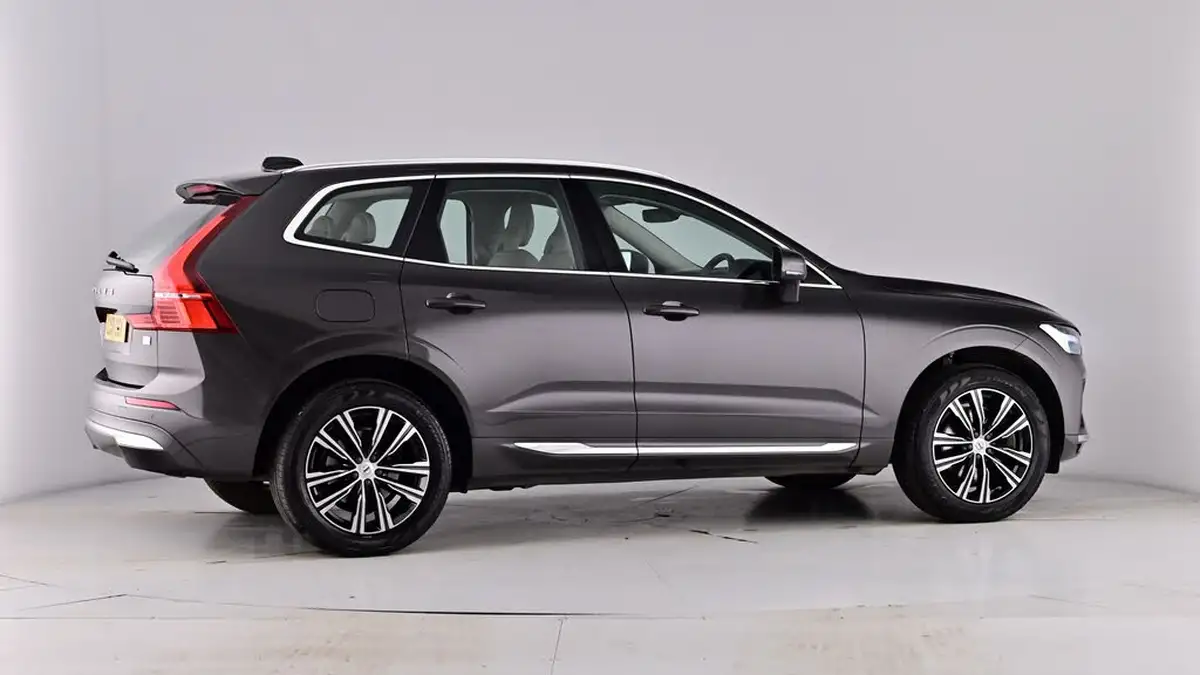 2021-volvo-xc60-20-t6-inscription-350bhp-big-76