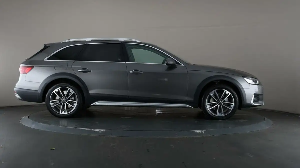2022-audi-a4-allroad-20-45-tfsi-allroad-sport-big-53