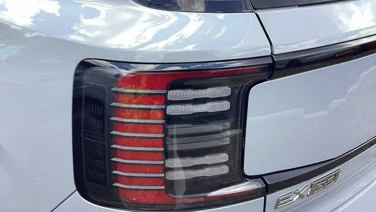 2024-volvo-ex30-e-twin-ultra-big-26