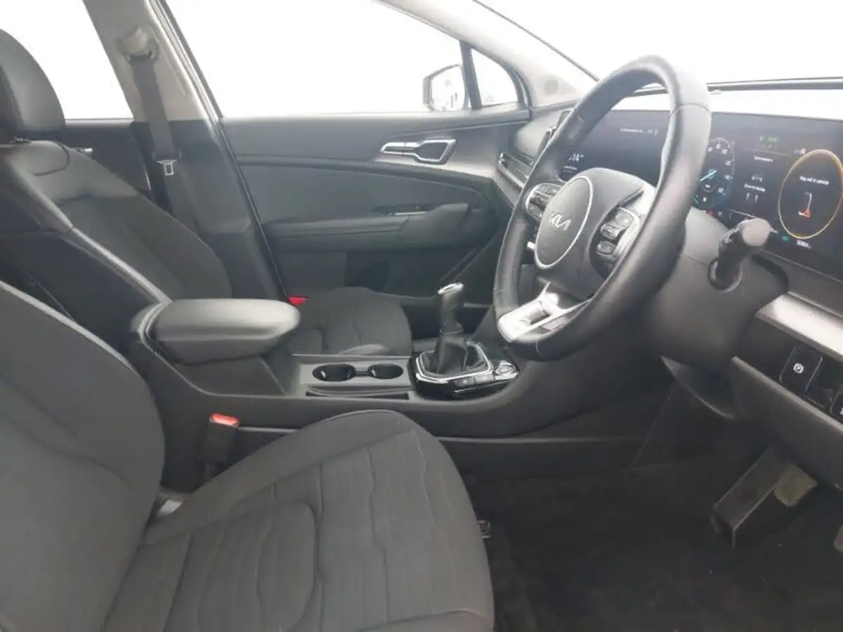 2023-kia-sportage-16-t-gdi-3-148bhp-big-10