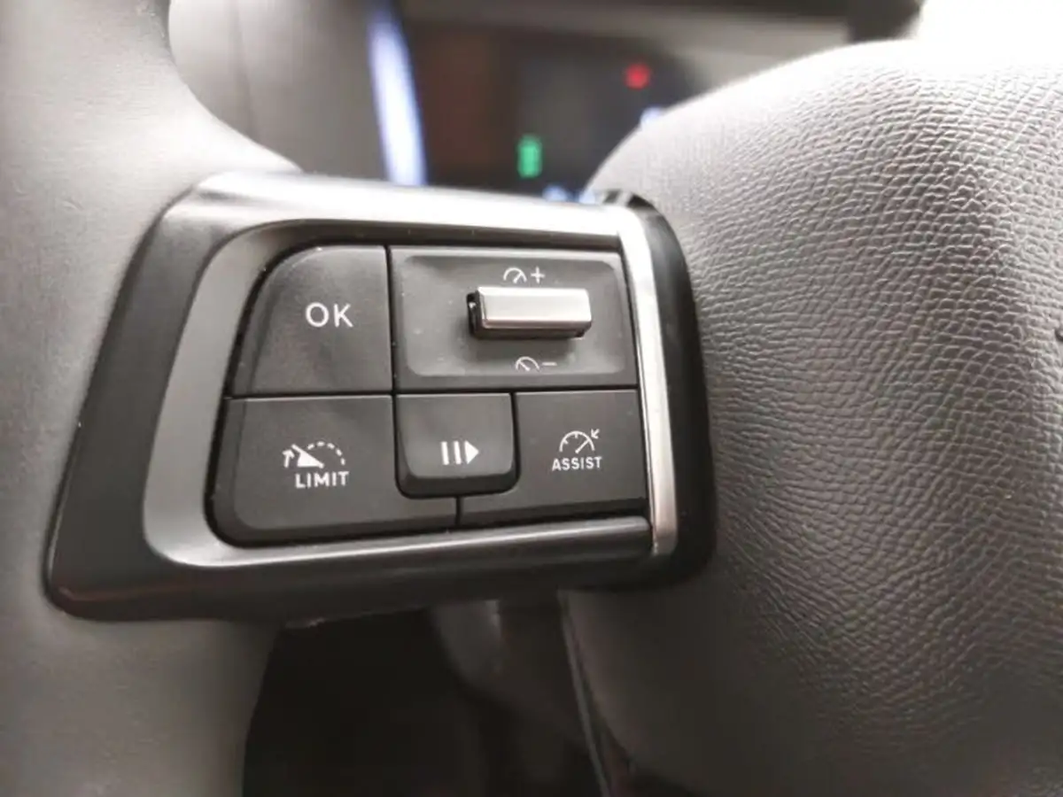 2023-citroen-c4-12-puretech-c-series-edition-big-16