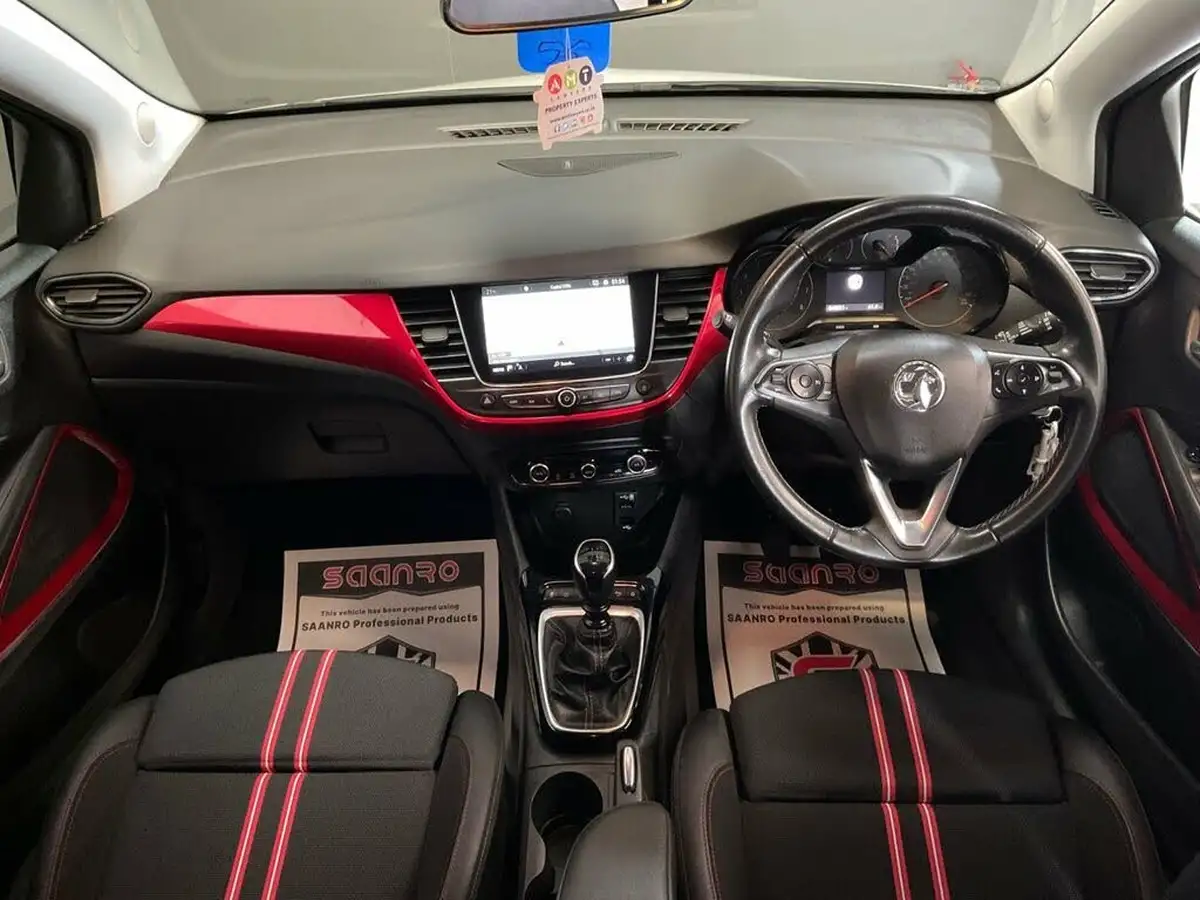 2021-vauxhall-crossland-12-sri-nav-130ps-big-41