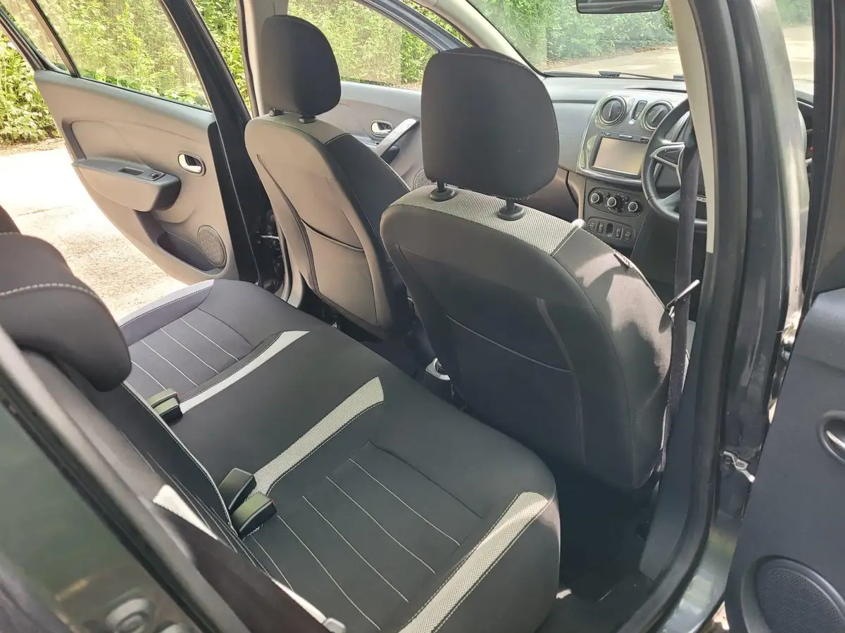 2017-dacia-sandero-stepway-15dci-laureate-big-15