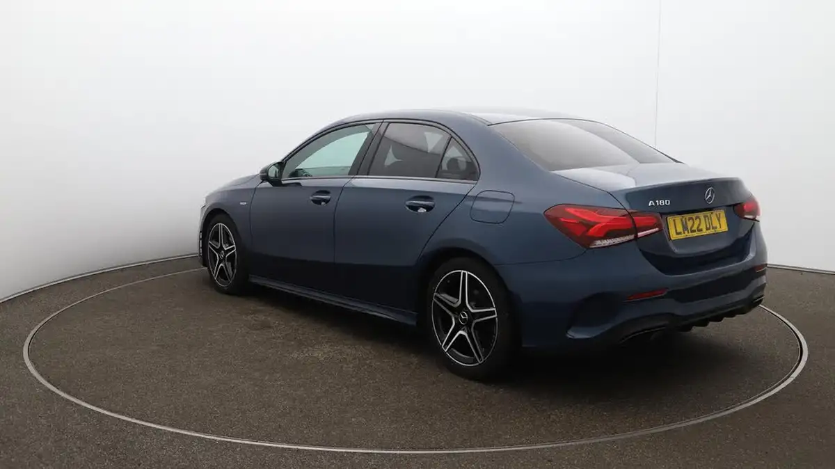 2022-mercedes-benz-a-class-13-a180-amg-line-executive-edition-saloon-4d-7g-dct-big-63
