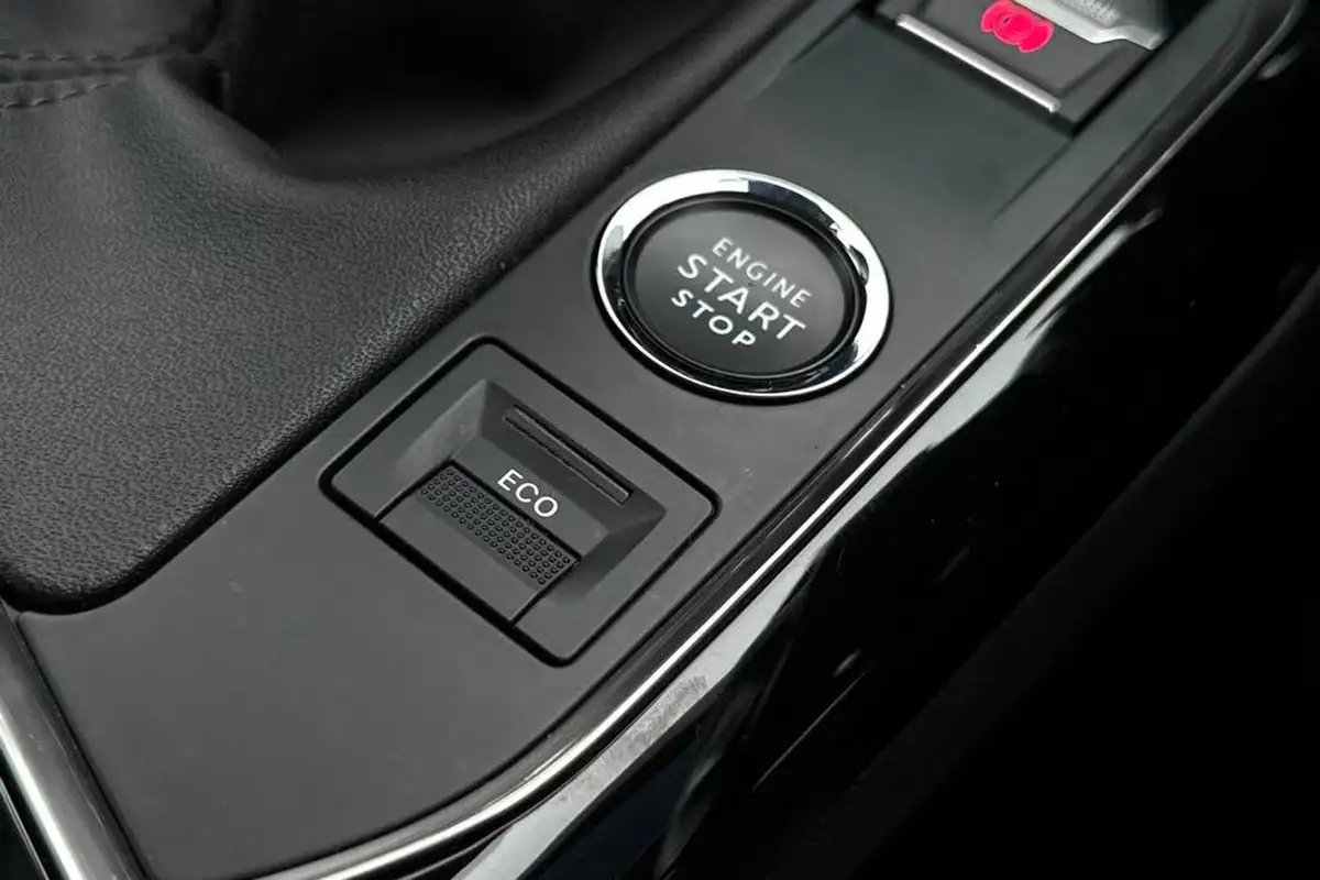 2022-peugeot-3008-suv-12-puretech-active-premium-big-43