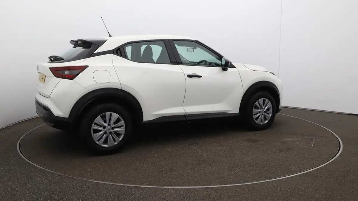 2021-nissan-juke-10-dig-t-visia-big-49