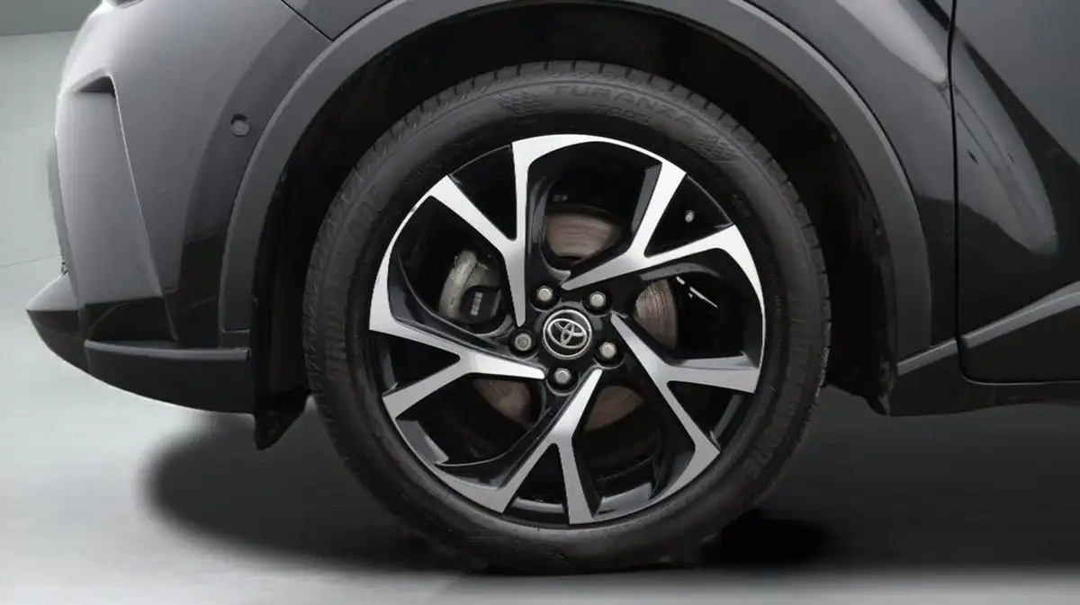 2022-toyota-c-hr-20-vvt-i-design-big-18