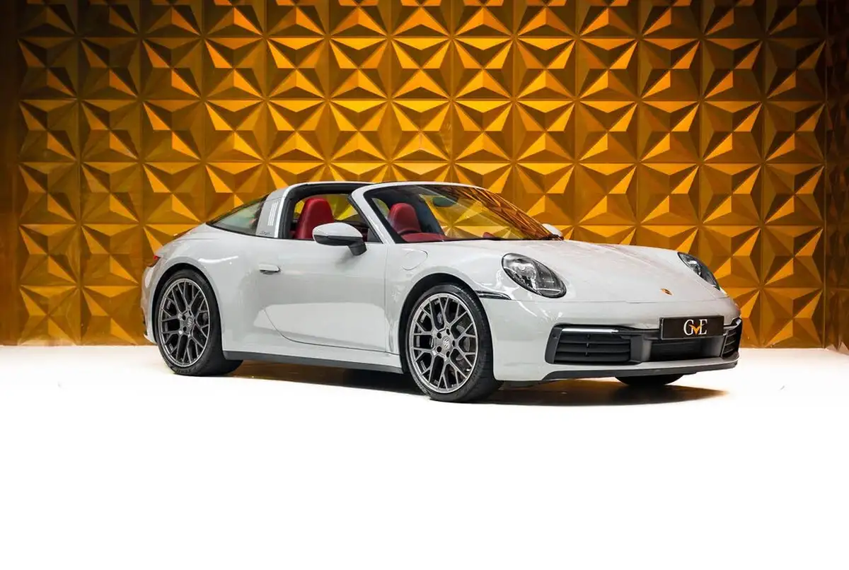 2023-porsche-911-30-targa-4-big-9