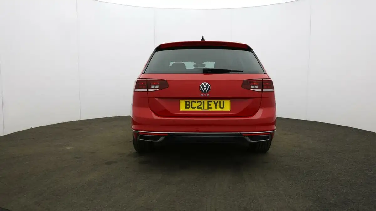 2021-volkswagen-passat-14-tsi-gte-estate-5d-big-62
