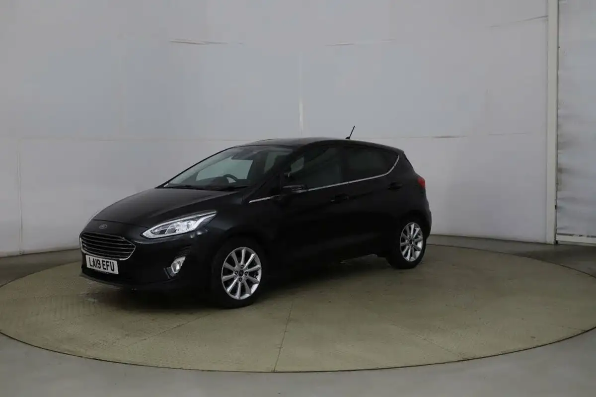 2019-ford-fiesta-10t-titanium-100ps-5d-big-4