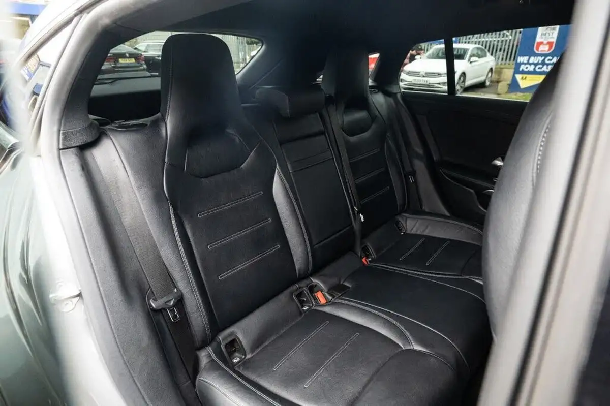 2022-mercedes-benz-cla-big-29