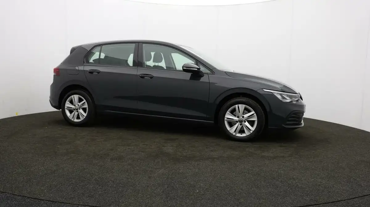 2022-volkswagen-golf-20tdi-life-hatchback-big-33