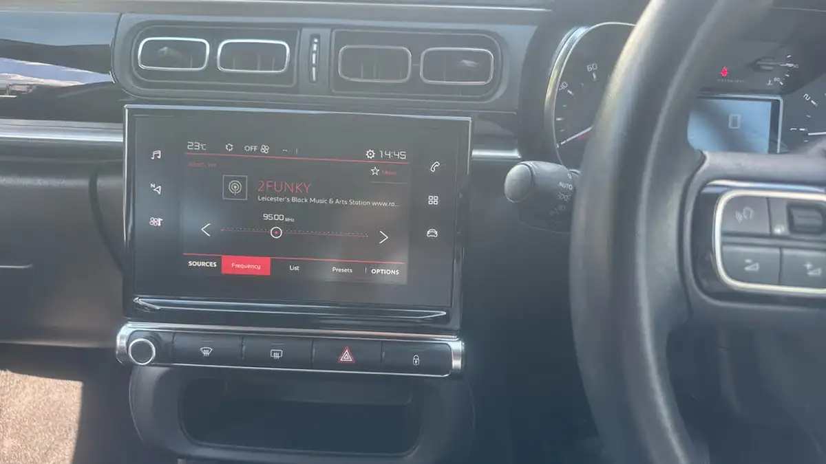 2018-citroen-c3-12-puretech-flair-82ps-big-9