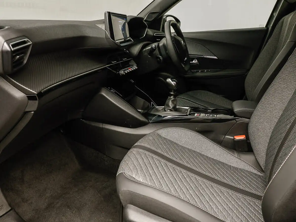 2024-peugeot-2008-suv-12-puretech-allure-130ps-big-4