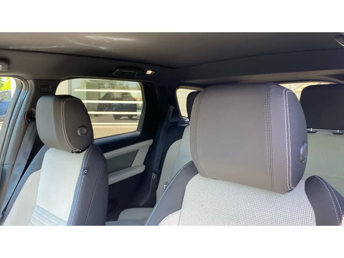 2022-land-rover-discovery-sport-big-45