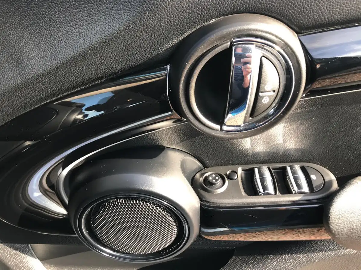 2022-mini-cooper-15-cooper-classic-hatchback-5d-auto-big-30