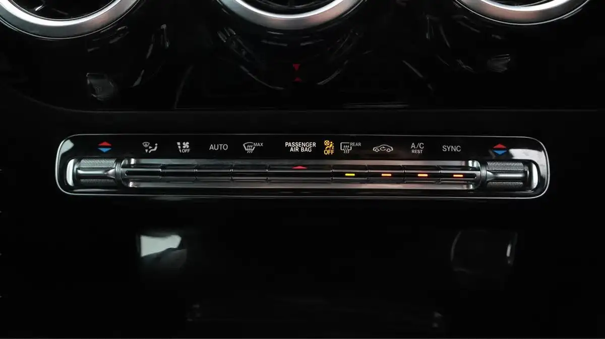 2020-mercedes-benz-a-class-13-a200-sport-saloon-4d-7g-dct-big-12