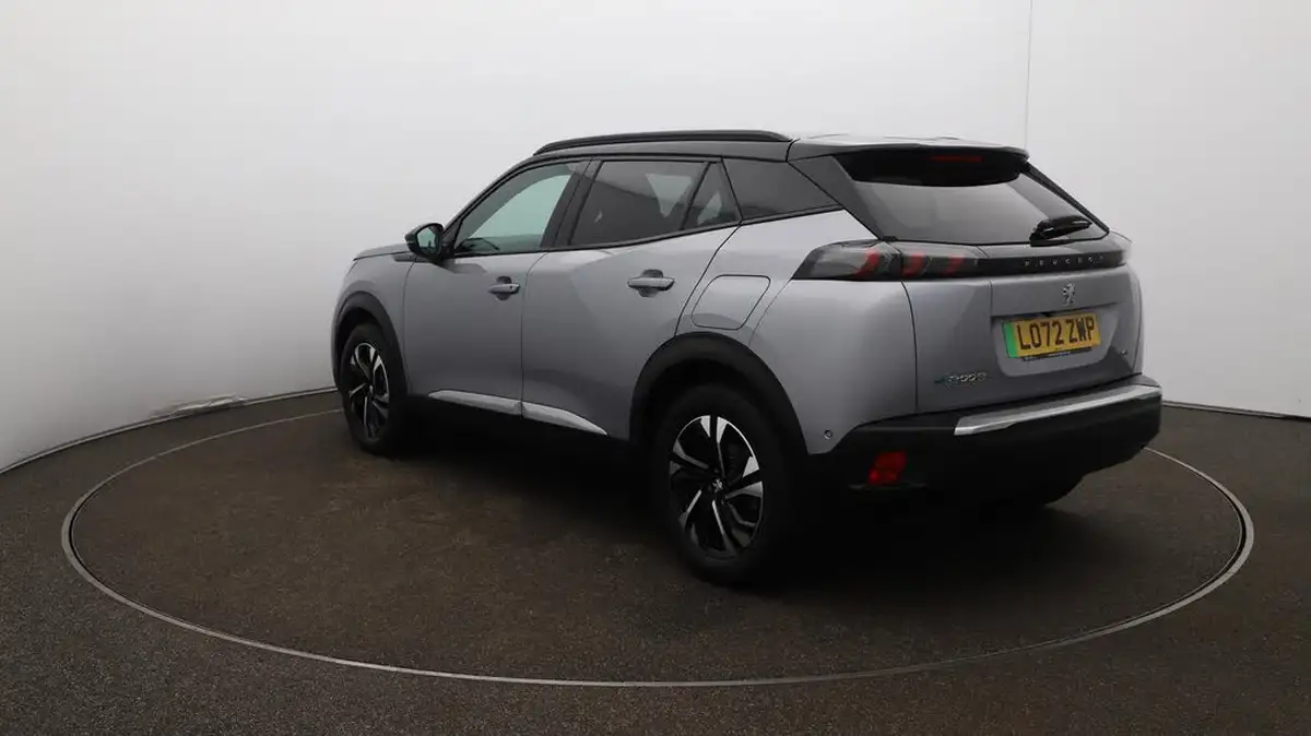 2023-peugeot-2008-suv-e-gt-136bhp-50kwh-station-wagon-big-61