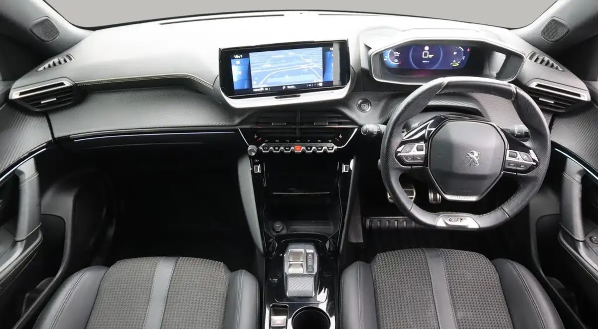 2023-peugeot-2008-suv-e-gt-136bhp-50kwh-station-wagon-big-13