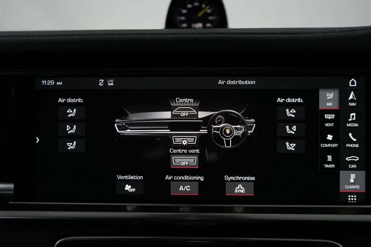2018-porsche-panamera-29-v6-4-e-hybrid-sport-turismo-big-39