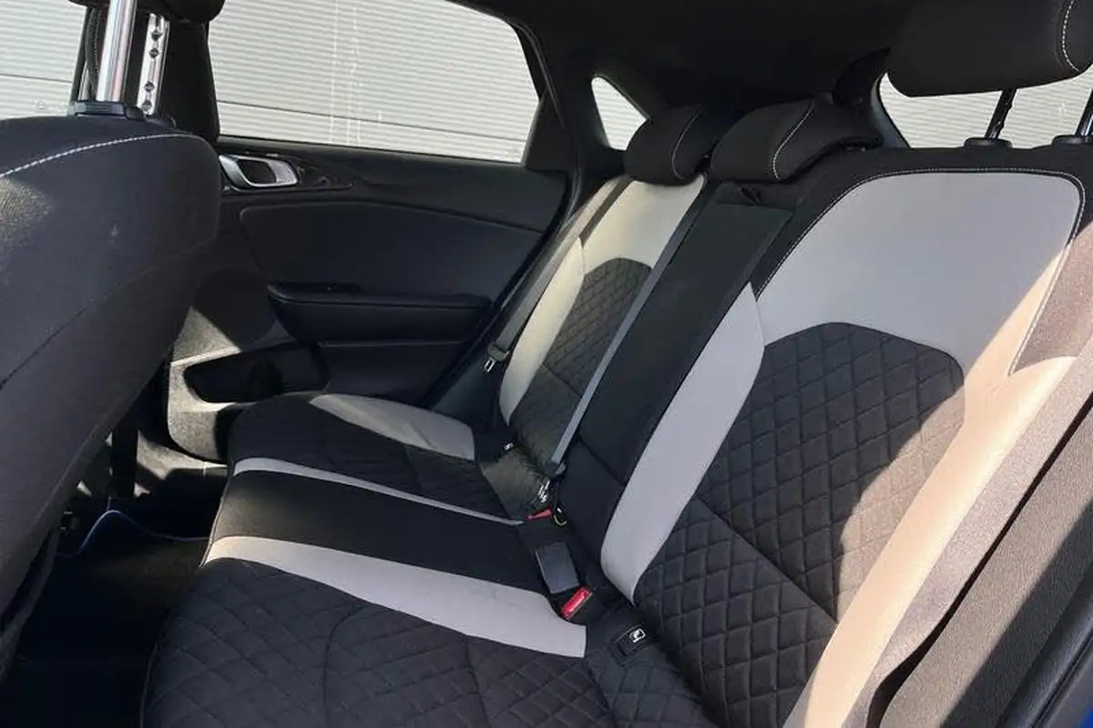 2020-kia-ceed-10-t-gdi-gt-line-big-19