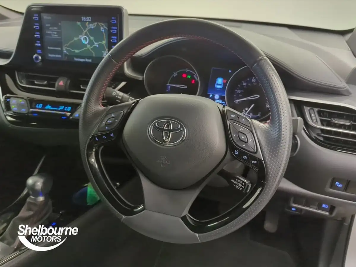 2022-toyota-c-hr-18-vvt-i-gr-sport-big-3