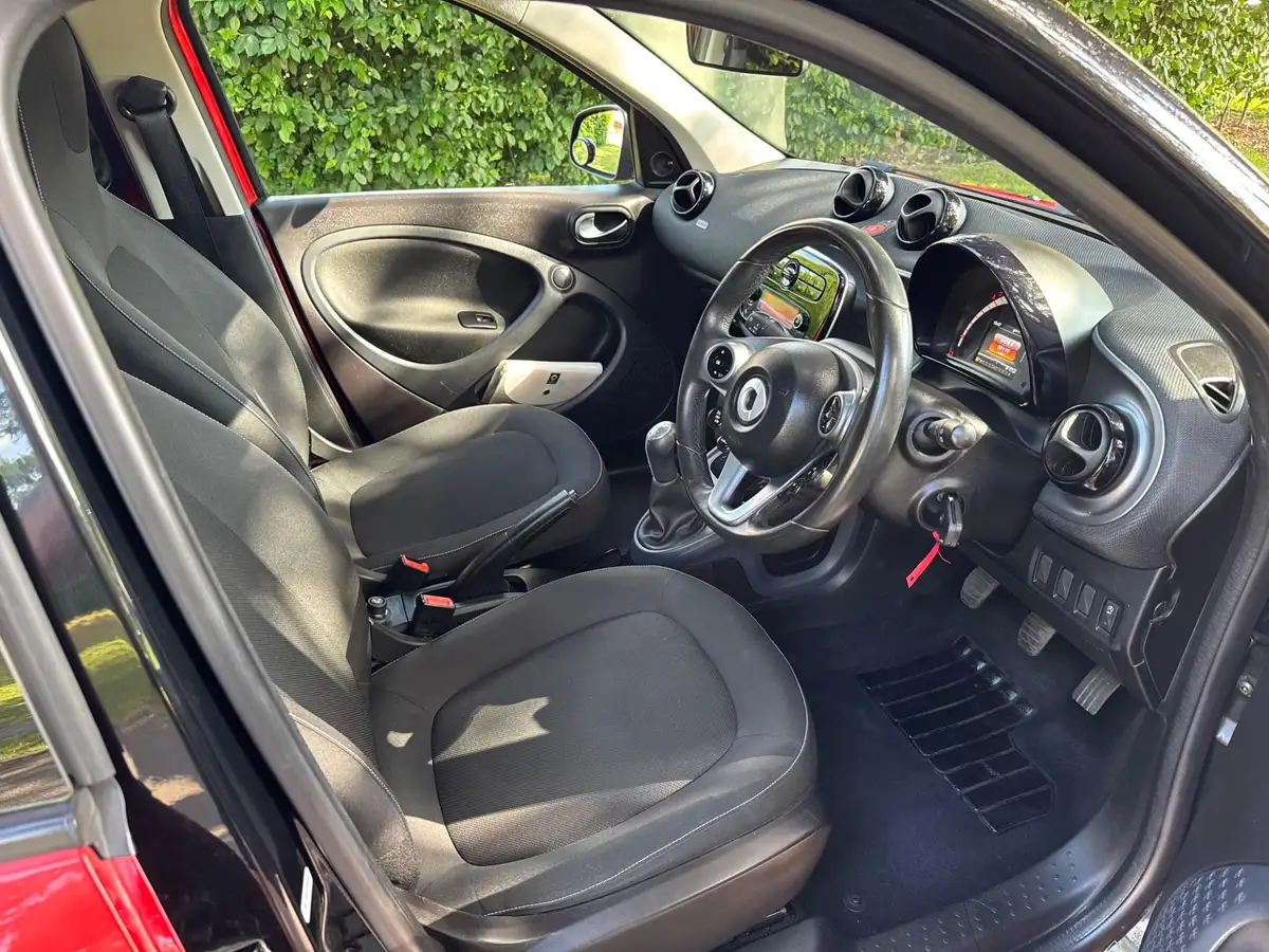 2016-smart-forfour-10-passion-71bhp-ss-big-12