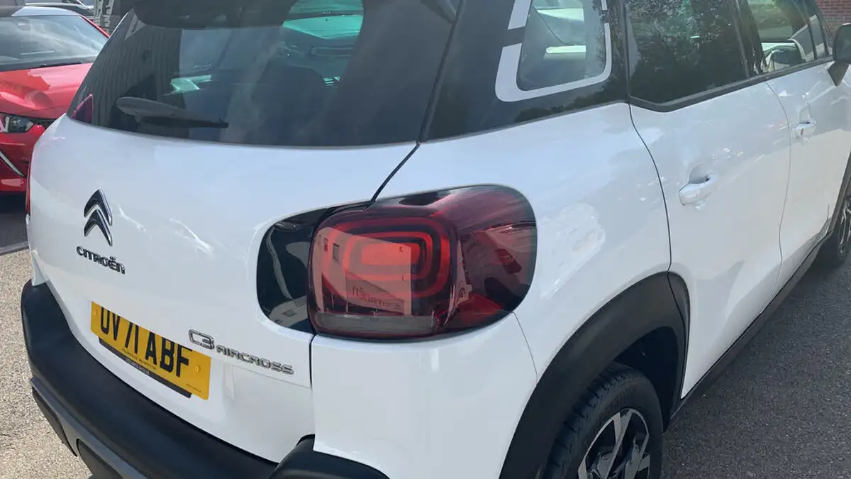 2021-citroen-c3-aircross-12-puretech-shine-plus-110ps-big-44