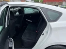 2014-toyota-prius-small-11