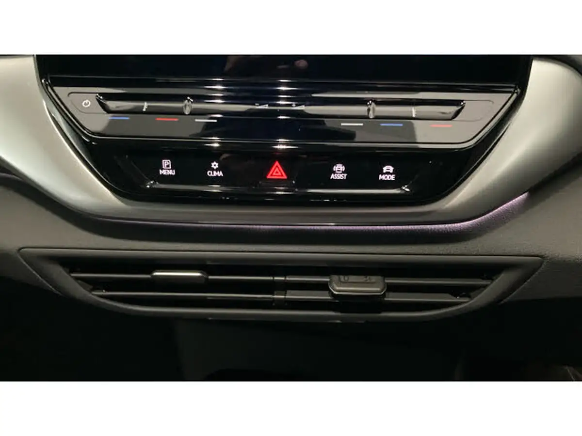 2022-volkswagen-id4-e-life-148ps-52kwh-pure-performance-big-12