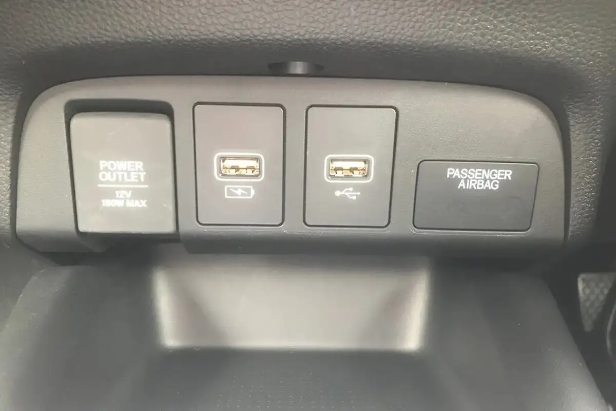 2021-honda-jazz-15-i-mmd-ex-107ps-big-29