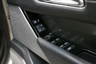 2017-land-rover-range-rover-velar-30-p380-hse-small-47