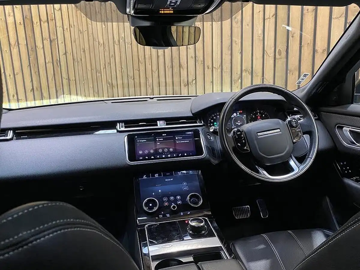 2019-land-rover-range-rover-velar-20-d240-r-dynamic-s-big-1