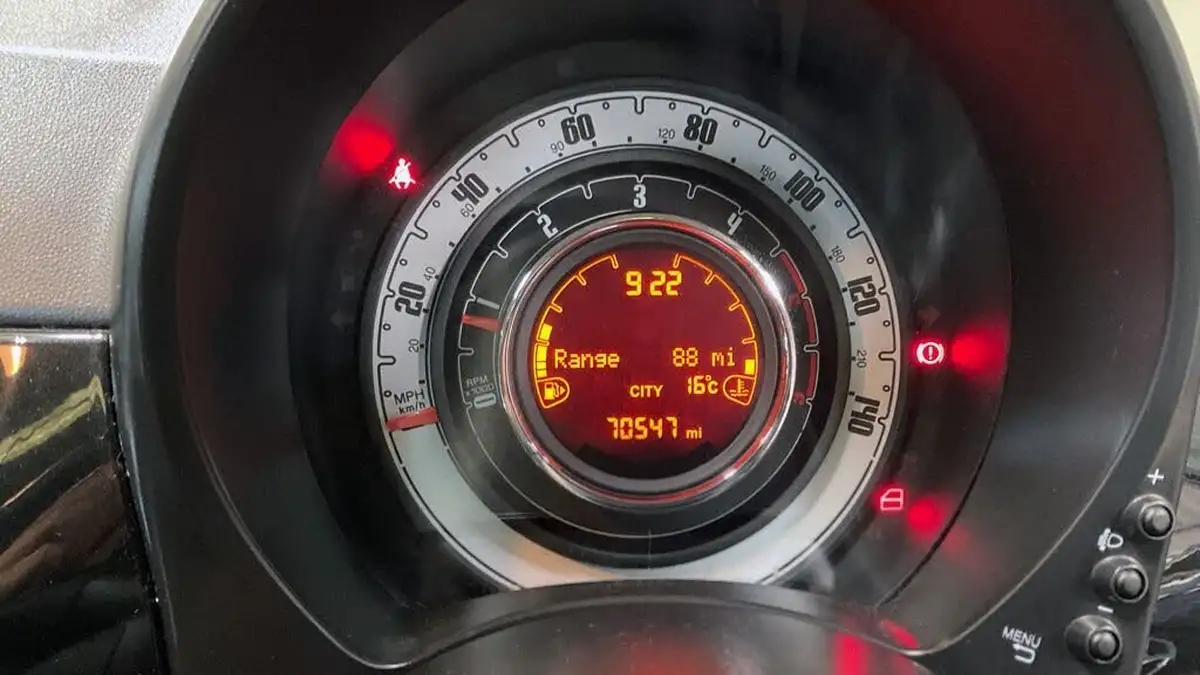 2016-fiat-500-13multijet-lounge-big-6