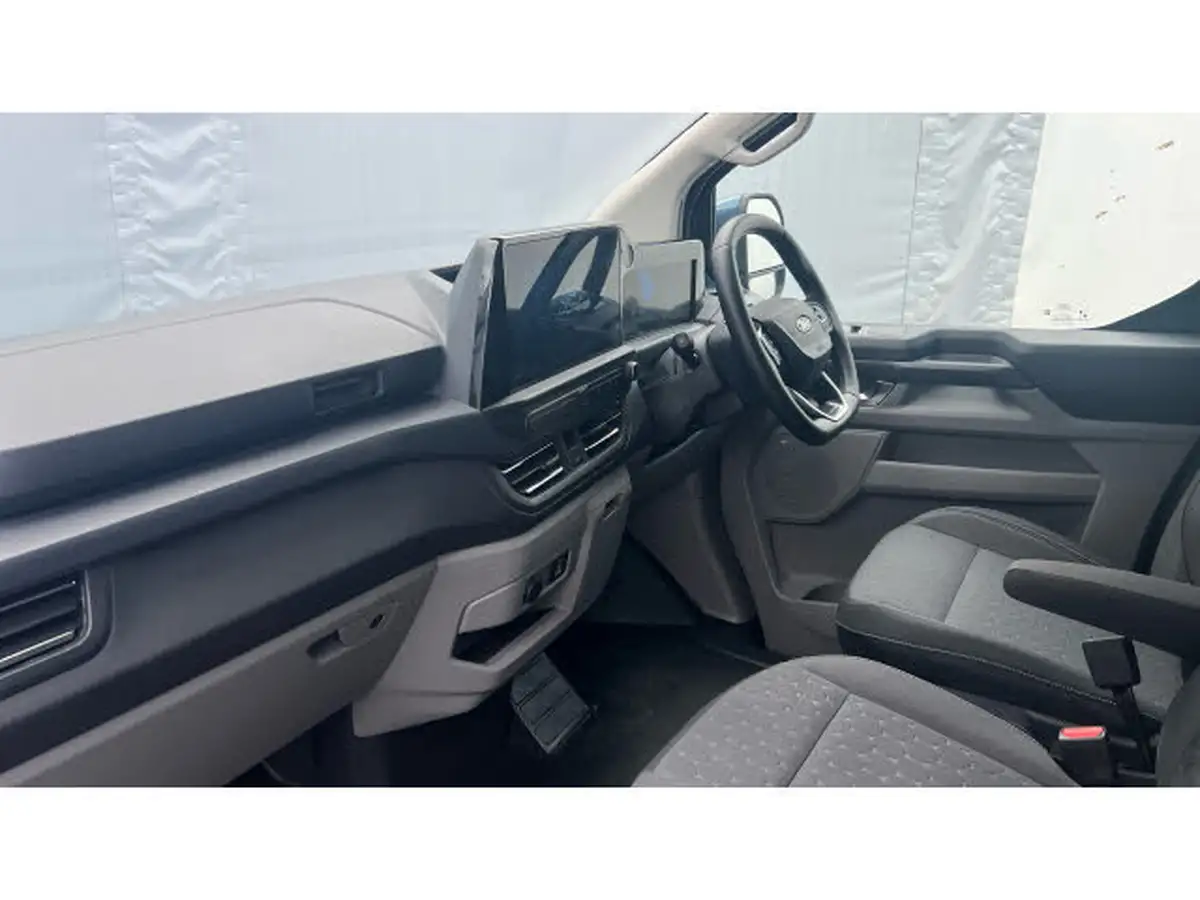 2024-ford-transit-custom-20tdci-280-l1h1-limited-136pseu6e-panel-van-1996cc-auto-big-8