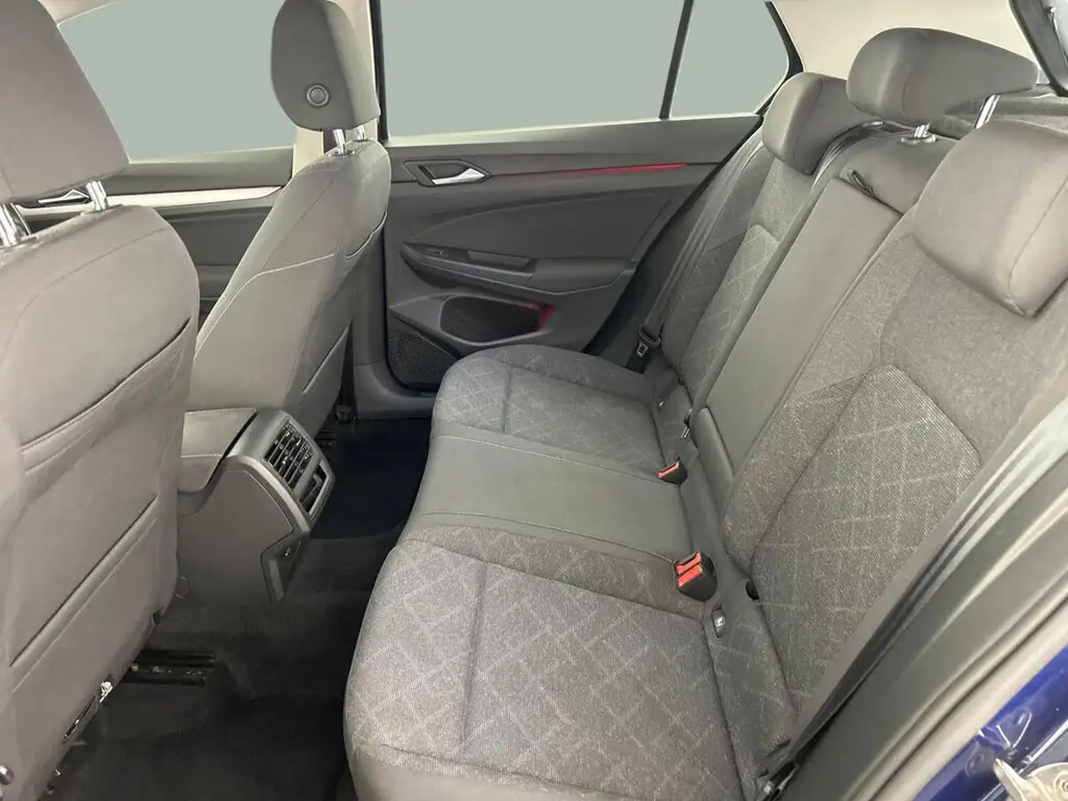 2020-volkswagen-golf-15-tsi-life-130ps-hatchback-big-18