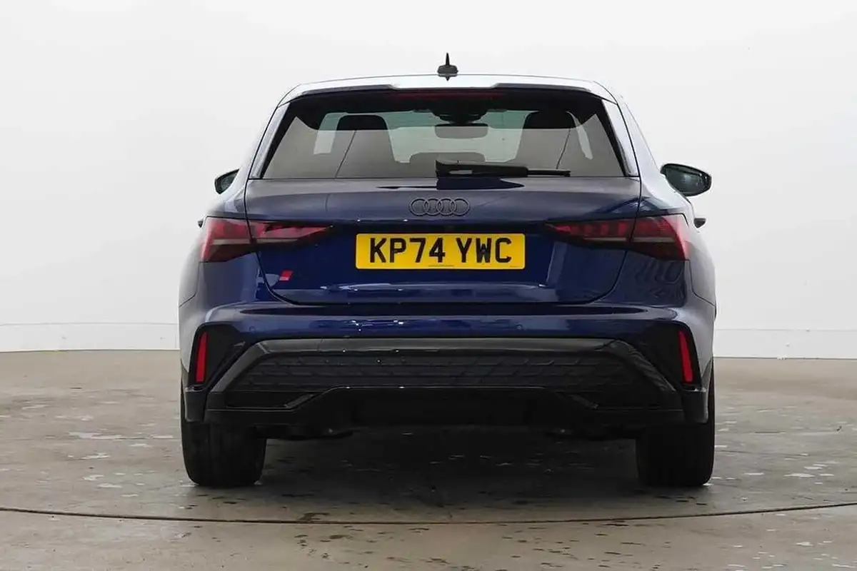 2024-audi-a3-15-35-tfsi-black-edition-sportback-5d-big-8