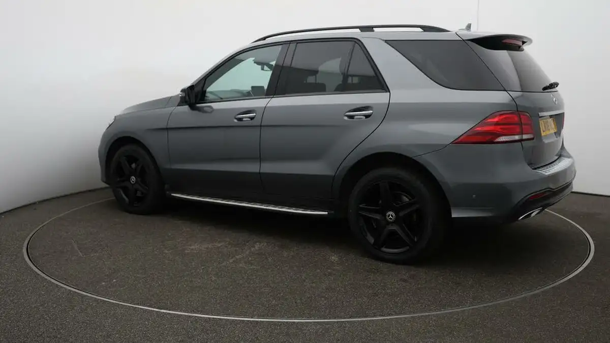 2018-mercedes-benz-gle-class-21d-gle250d-amg-night-edition-premium-plus-big-37