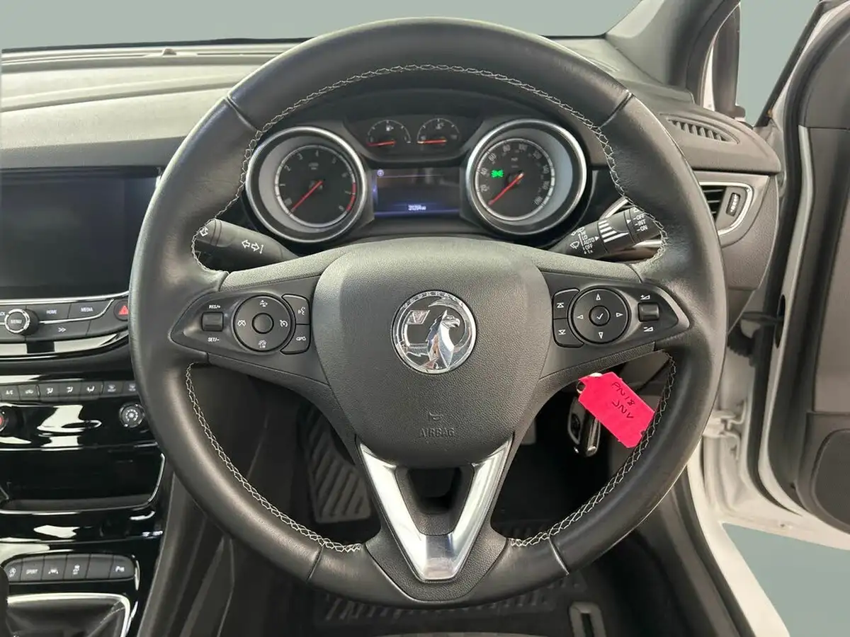 2018-vauxhall-astra-16i-turbo-sri-vx-line-nav-big-24
