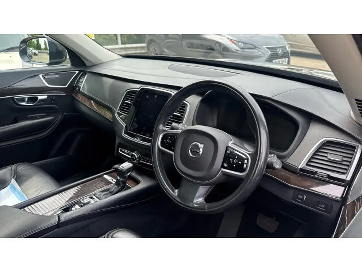 2017-volvo-xc90-20td-d5-inscription-auto-big-10