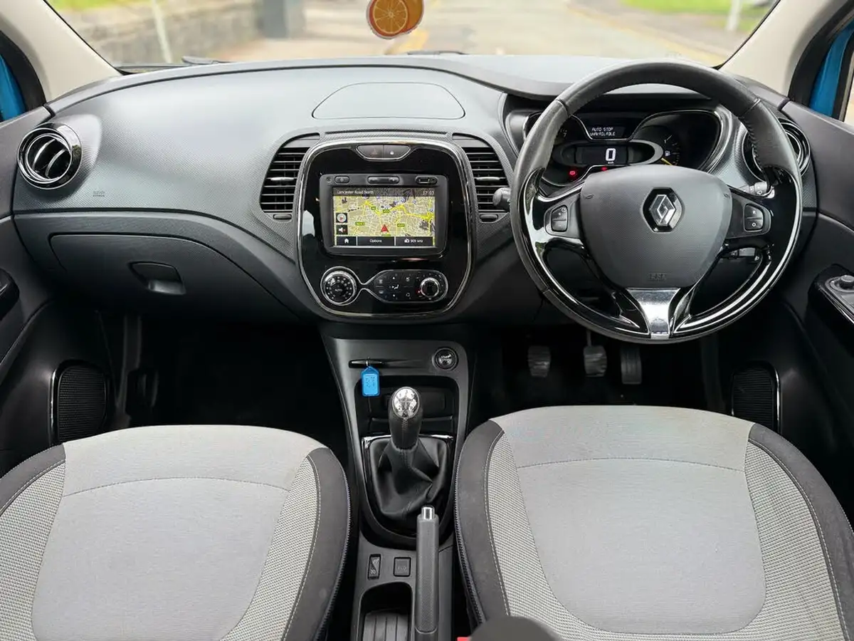 2014-renault-captur-09-dynamique-medianavss-big-39