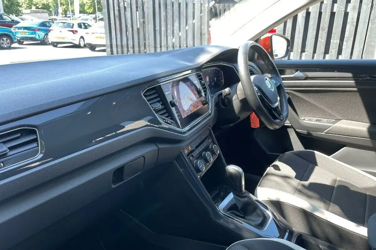 2020-volkswagen-t-roc-15-tsi-sel-dsg-big-29