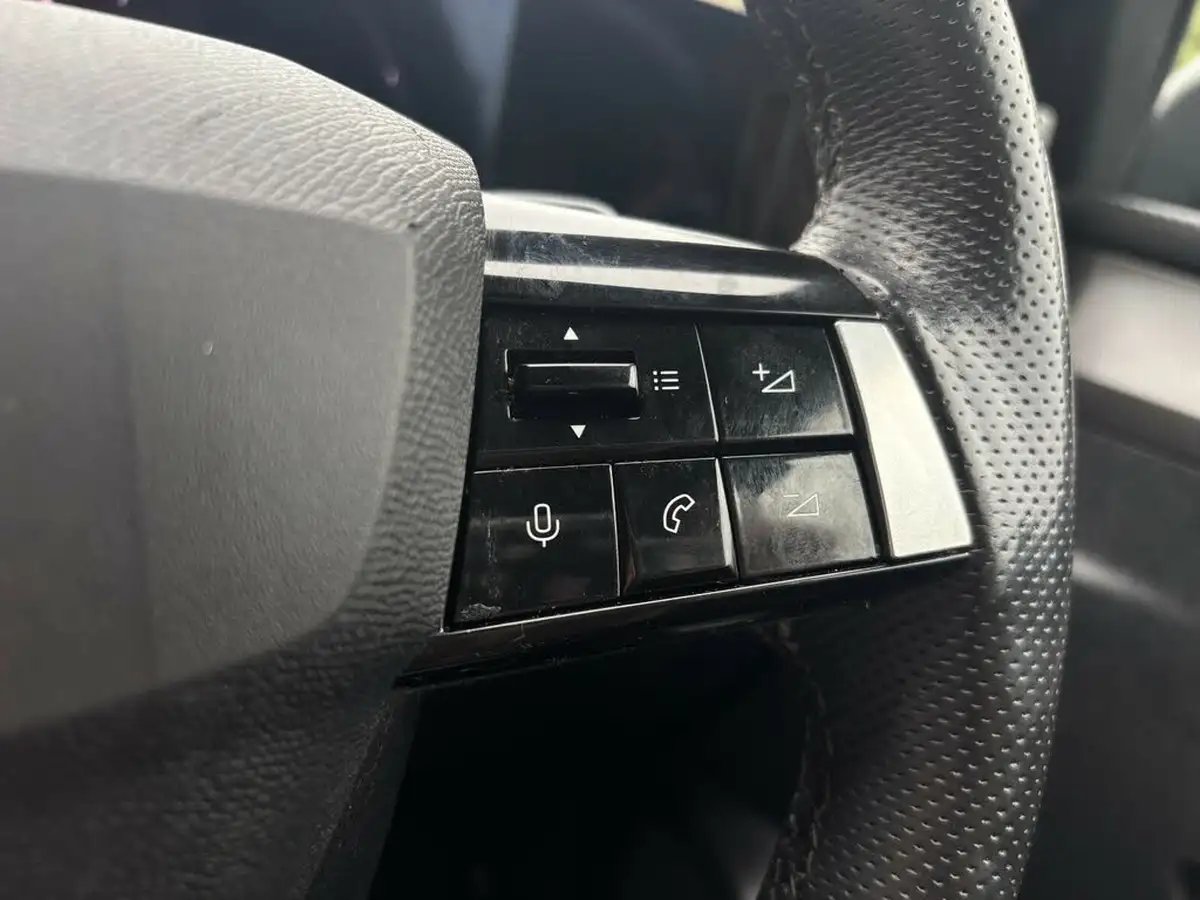 2023-vauxhall-astra-12-turbo-gs-hatchback-auto-big-21